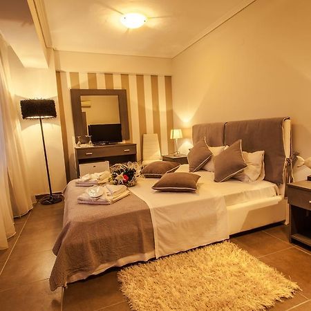 Aqua Mare Sea Side Rooms Nea Kallikrateia Екстериор снимка