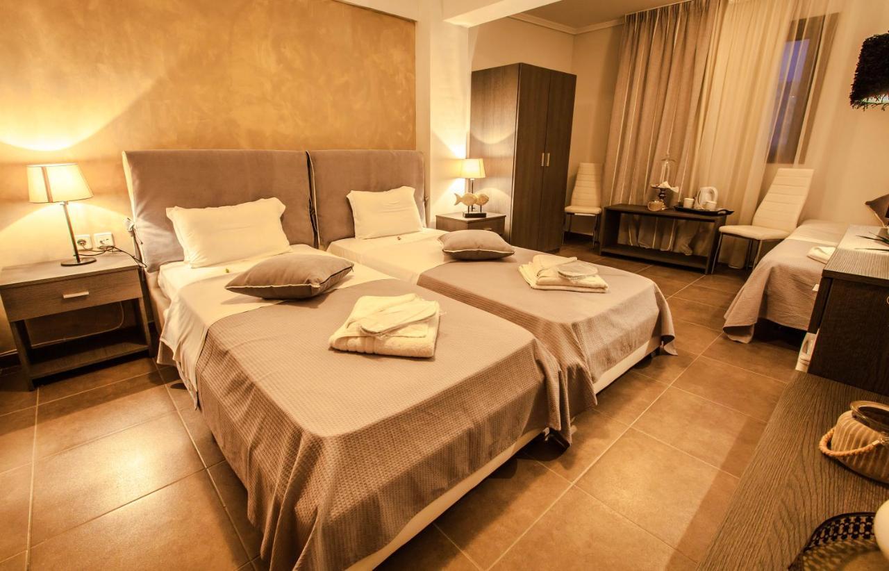 Aqua Mare Sea Side Rooms Nea Kallikrateia Екстериор снимка